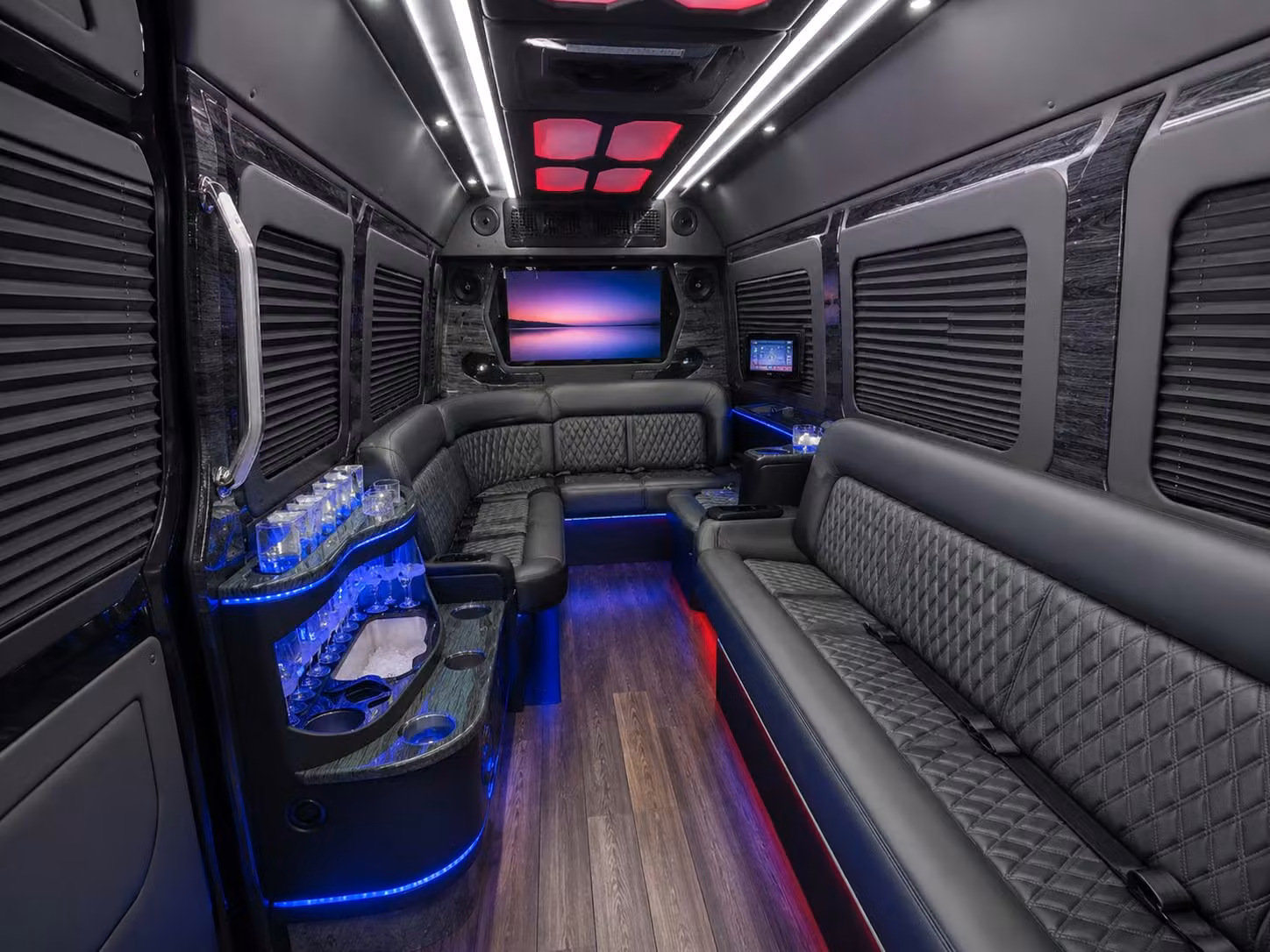 government conference and convention shuttle bus rentals in kennewick